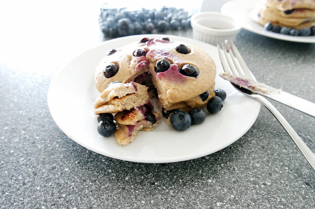 Griechischer Joghurt Blaubeeren Pancakes