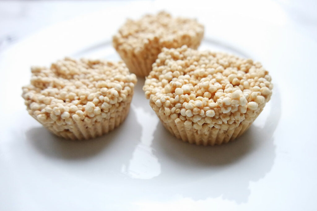 quinoa erdnuss kokos Krispies snack clean eating blog