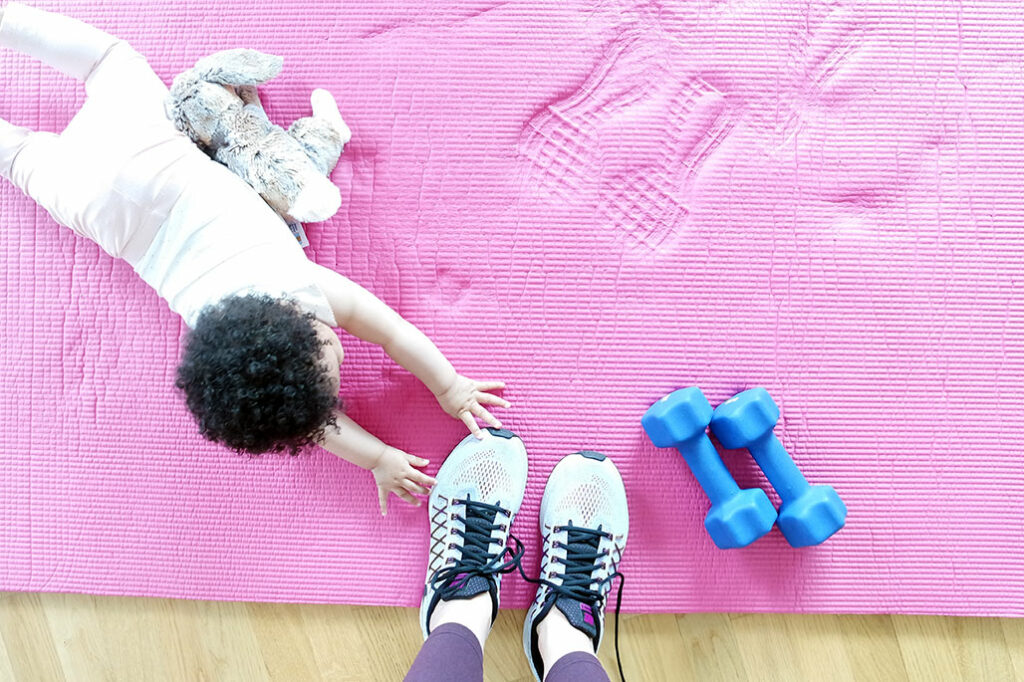 fitness sport workout mit baby