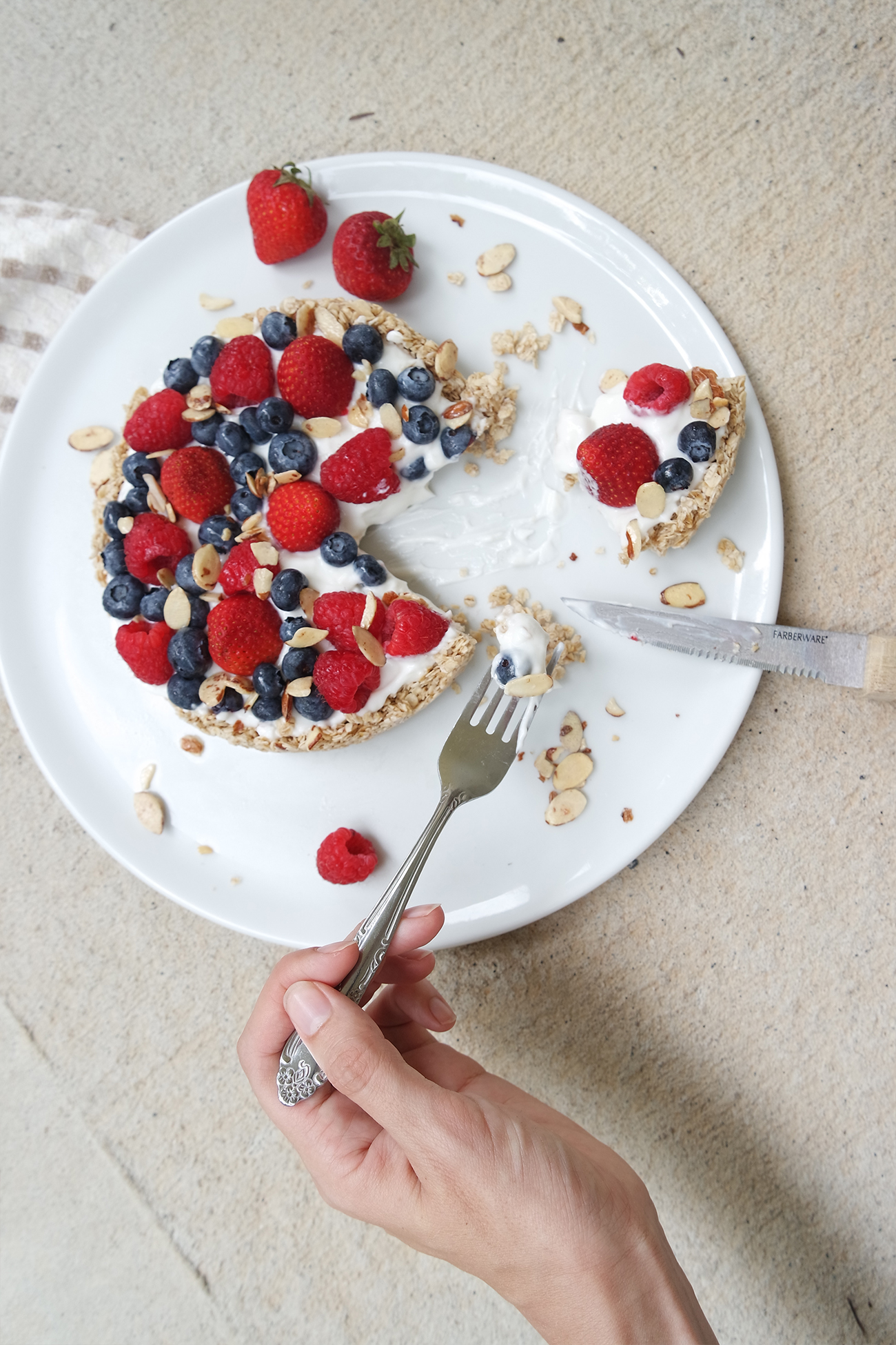 Sommer Beeren torte quark Joghurt gesund 